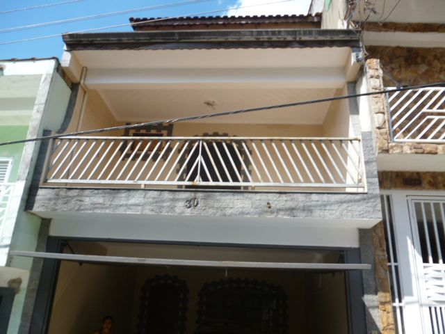 Alugar Casa / Sobrado em Carapicuíba apenas R$ 1.400,00 - Foto 1 Alugar Casa / Sobrado em Carapicuíba apenas R$ 1.400,00 - Foto 1