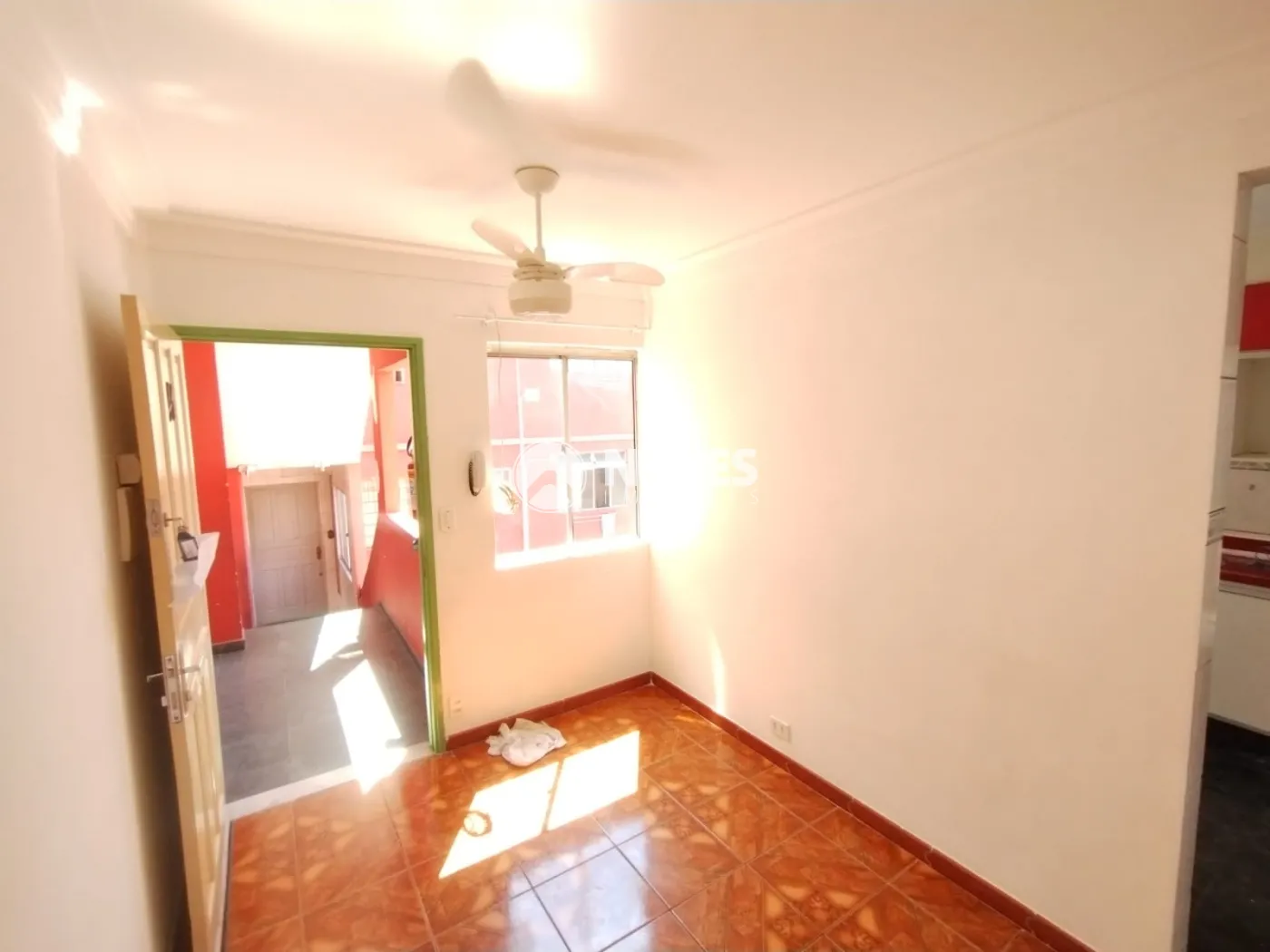 Alugar Apartamento / Padrão em Carapicuíba R$ 1.370,00 - Foto 4