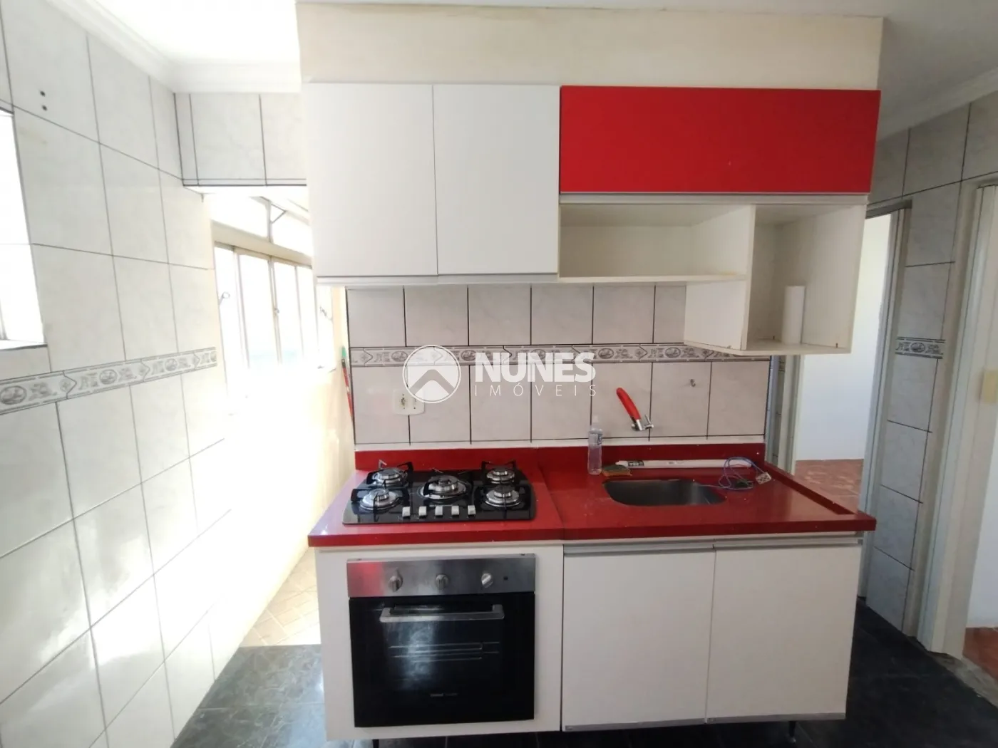 Alugar Apartamento / Padrão em Carapicuíba R$ 1.370,00 - Foto 8