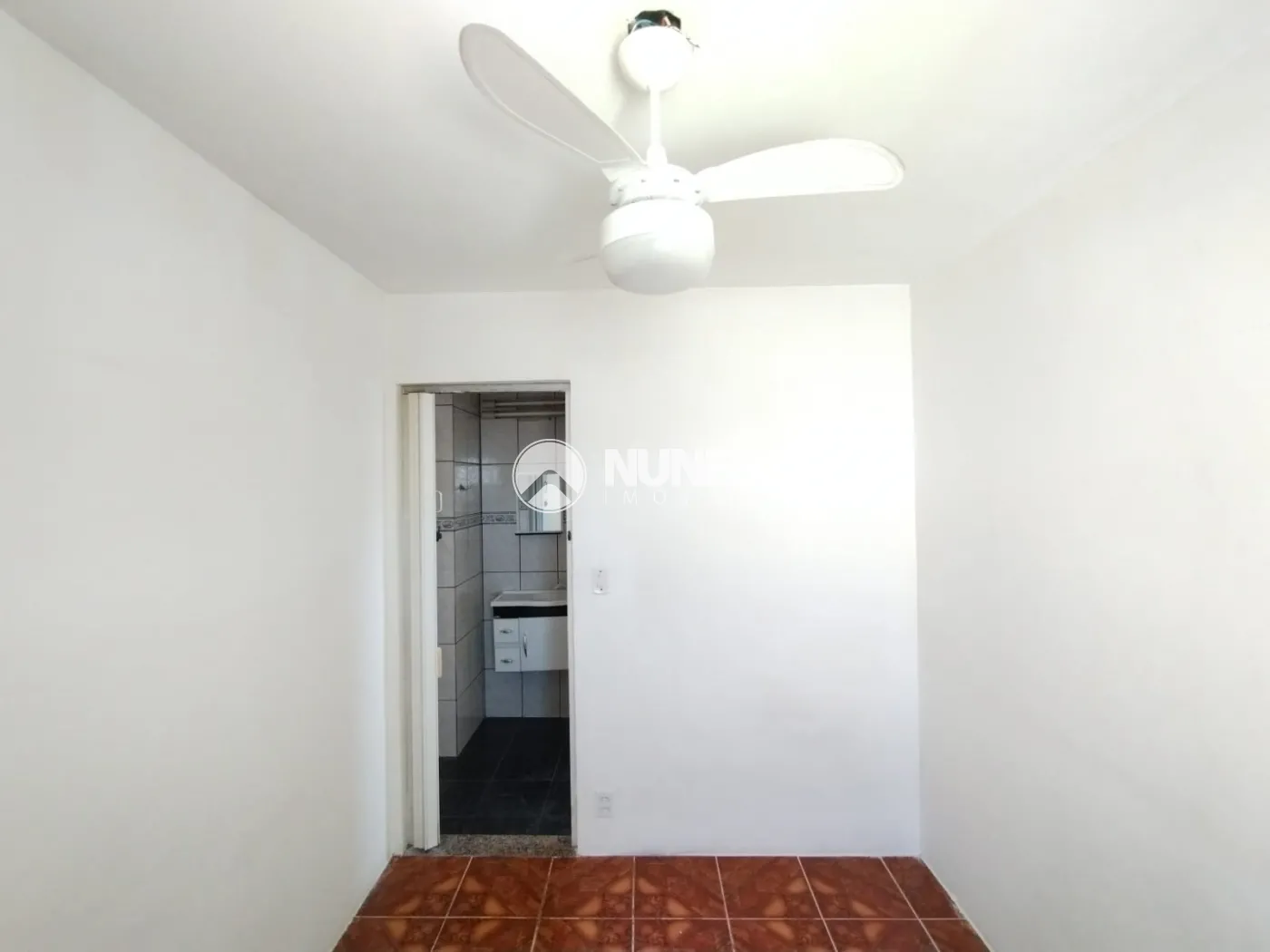 Alugar Apartamento / Padrão em Carapicuíba R$ 1.370,00 - Foto 16