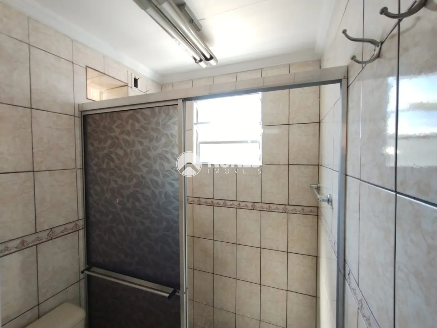 Alugar Apartamento / Padrão em Carapicuíba R$ 1.370,00 - Foto 20