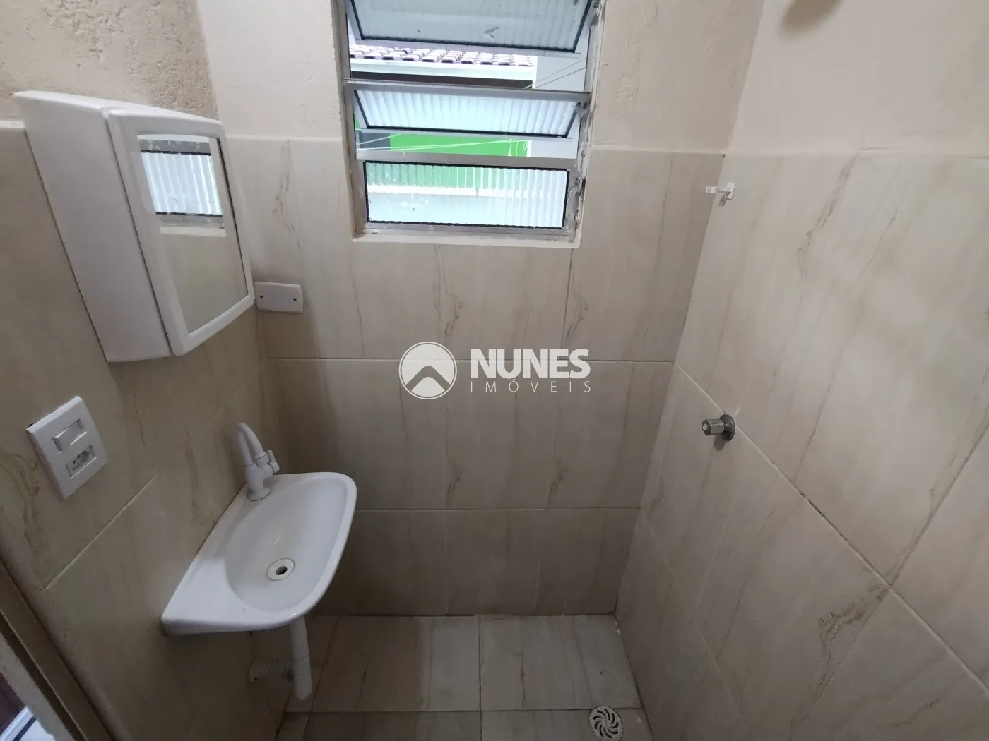 Alugar Casa / Assobradada em Osasco R$ 880,00 - Foto 12