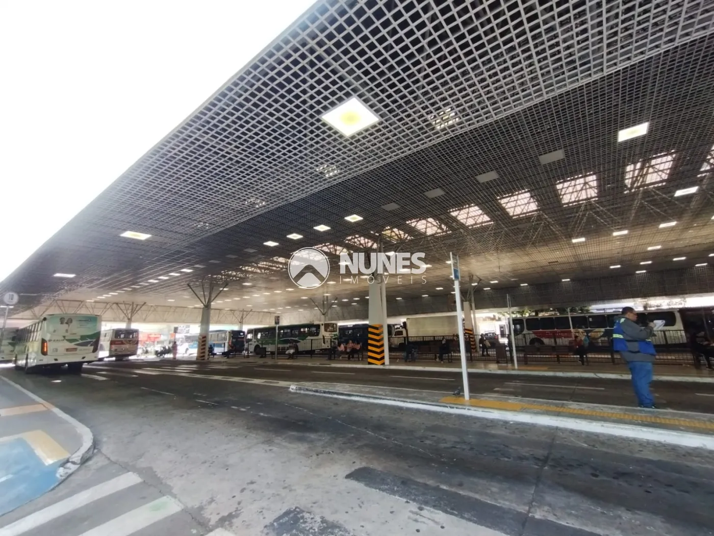 Alugar Comercial / Sala em Barueri R$ 1.836,00 - Foto 16