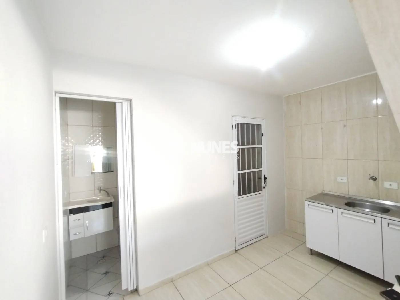 Alugar Casa / Sobrado em Condominio em Carapicuíba R$ 1.350,00 - Foto 27