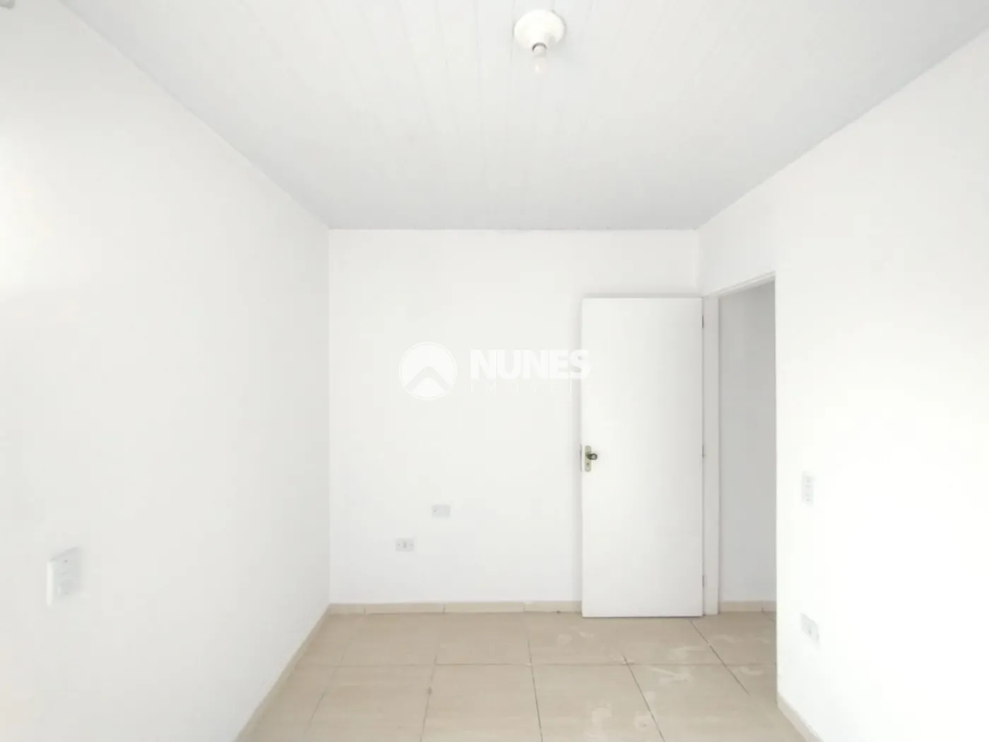 Alugar Casa / Sobrado em Condominio em Carapicuíba R$ 1.350,00 - Foto 11