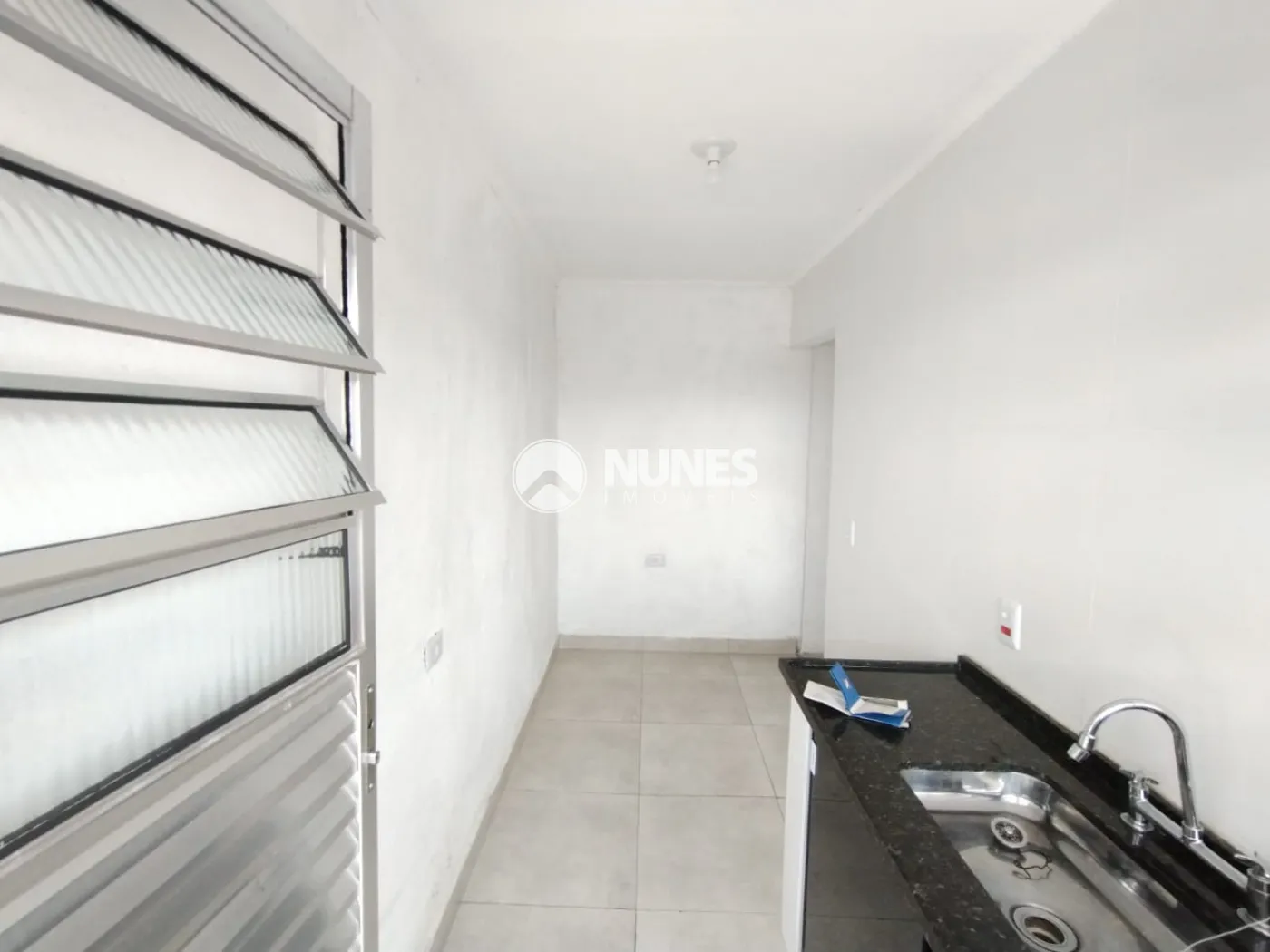 Alugar Casa / Assobradada em Carapicuíba R$ 1.400,00 - Foto 9