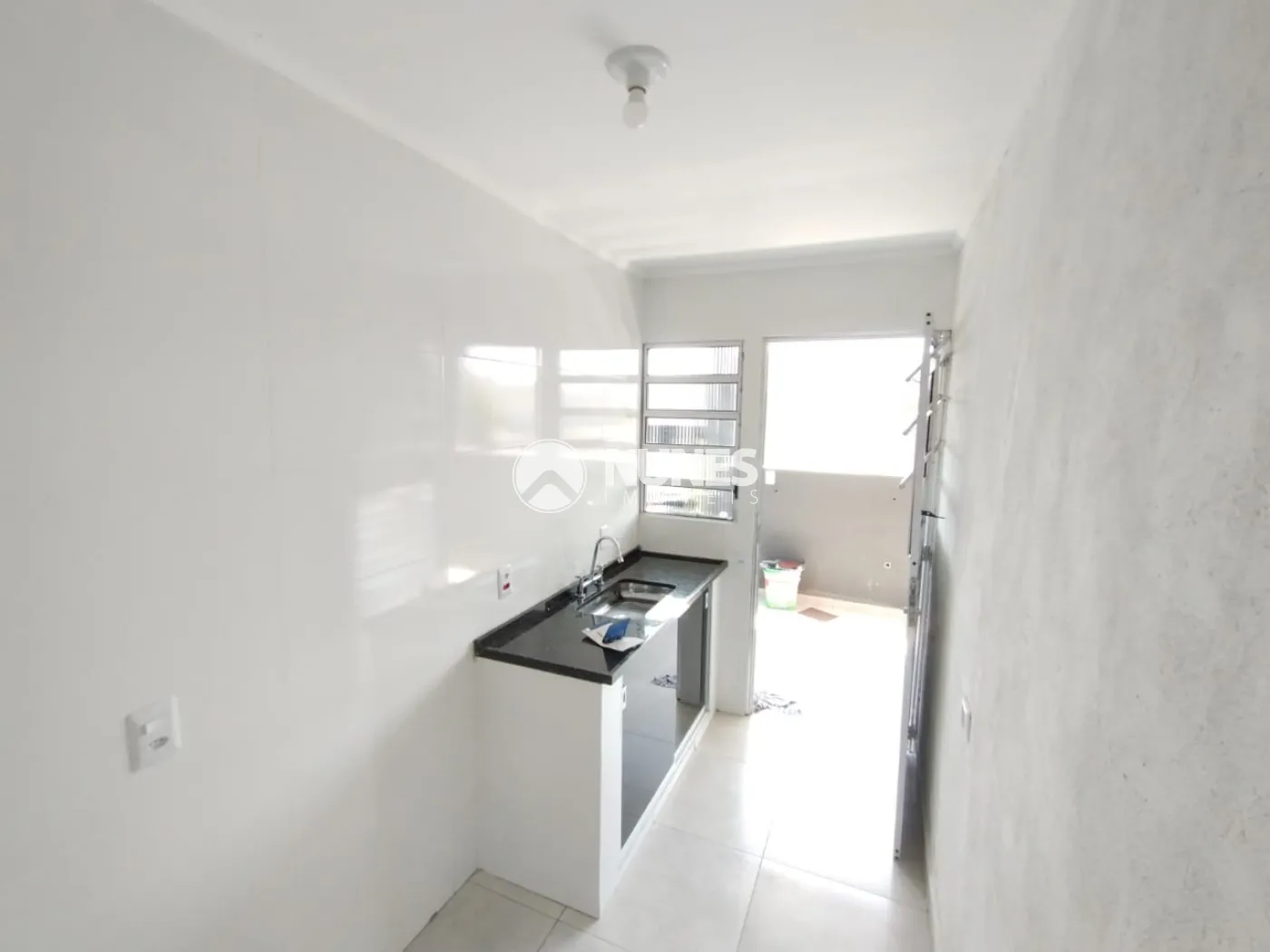 Alugar Casa / Assobradada em Carapicuíba R$ 1.400,00 - Foto 11