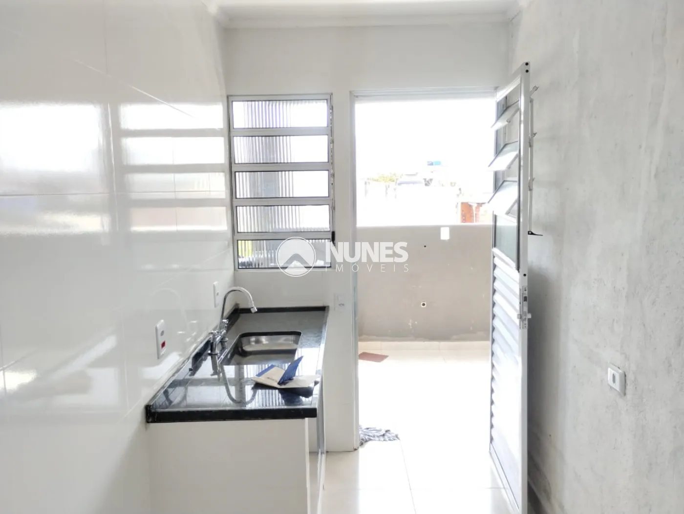 Alugar Casa / Assobradada em Carapicuíba R$ 1.400,00 - Foto 12