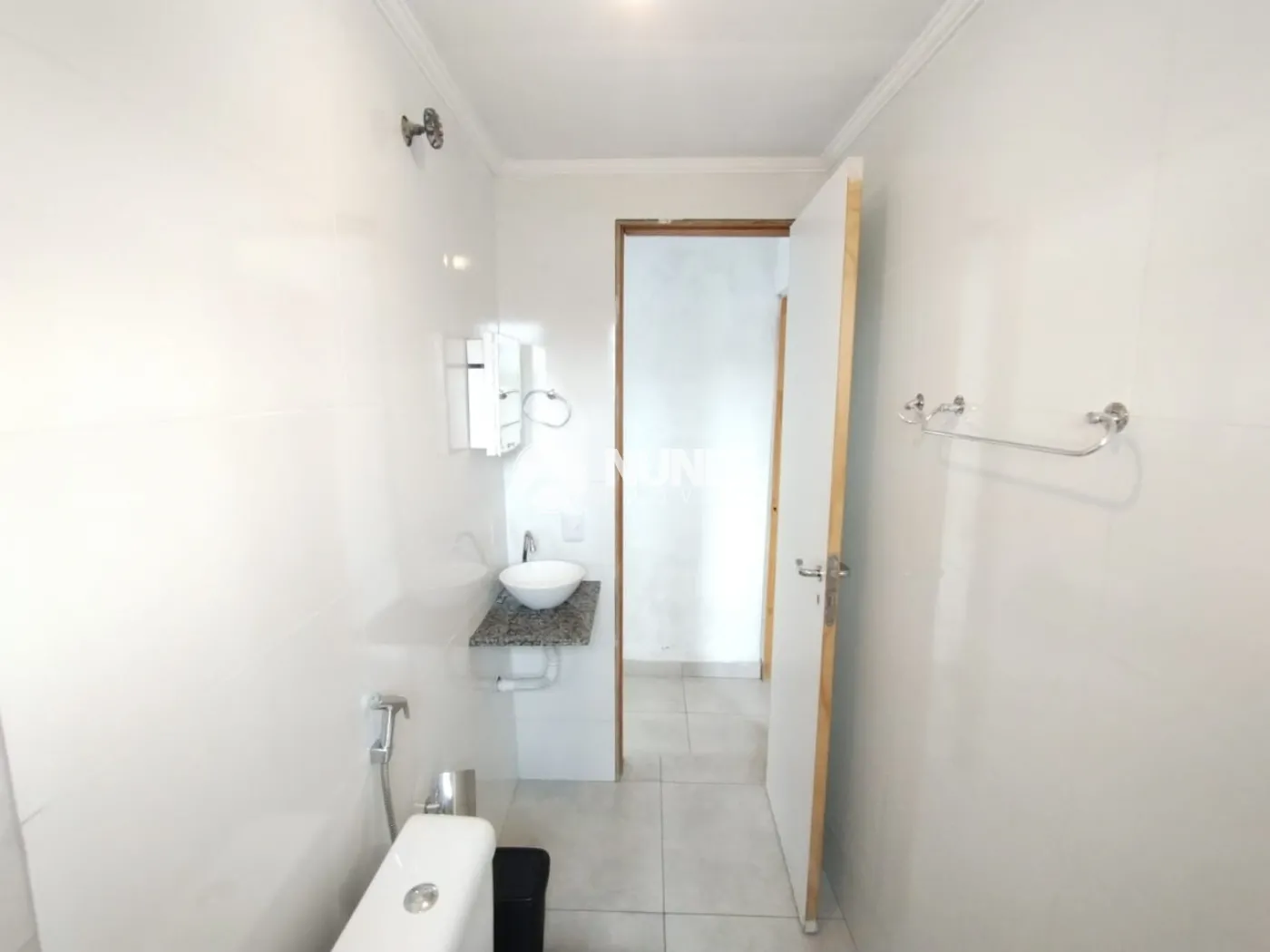 Alugar Casa / Assobradada em Carapicuíba R$ 1.400,00 - Foto 21