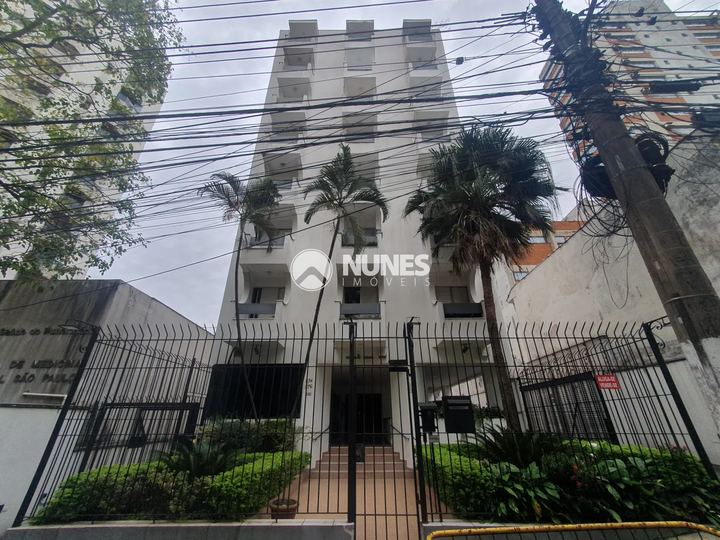 Alugar Apartamento / Padrão em São Paulo R$ 1.800,00 - Foto 1