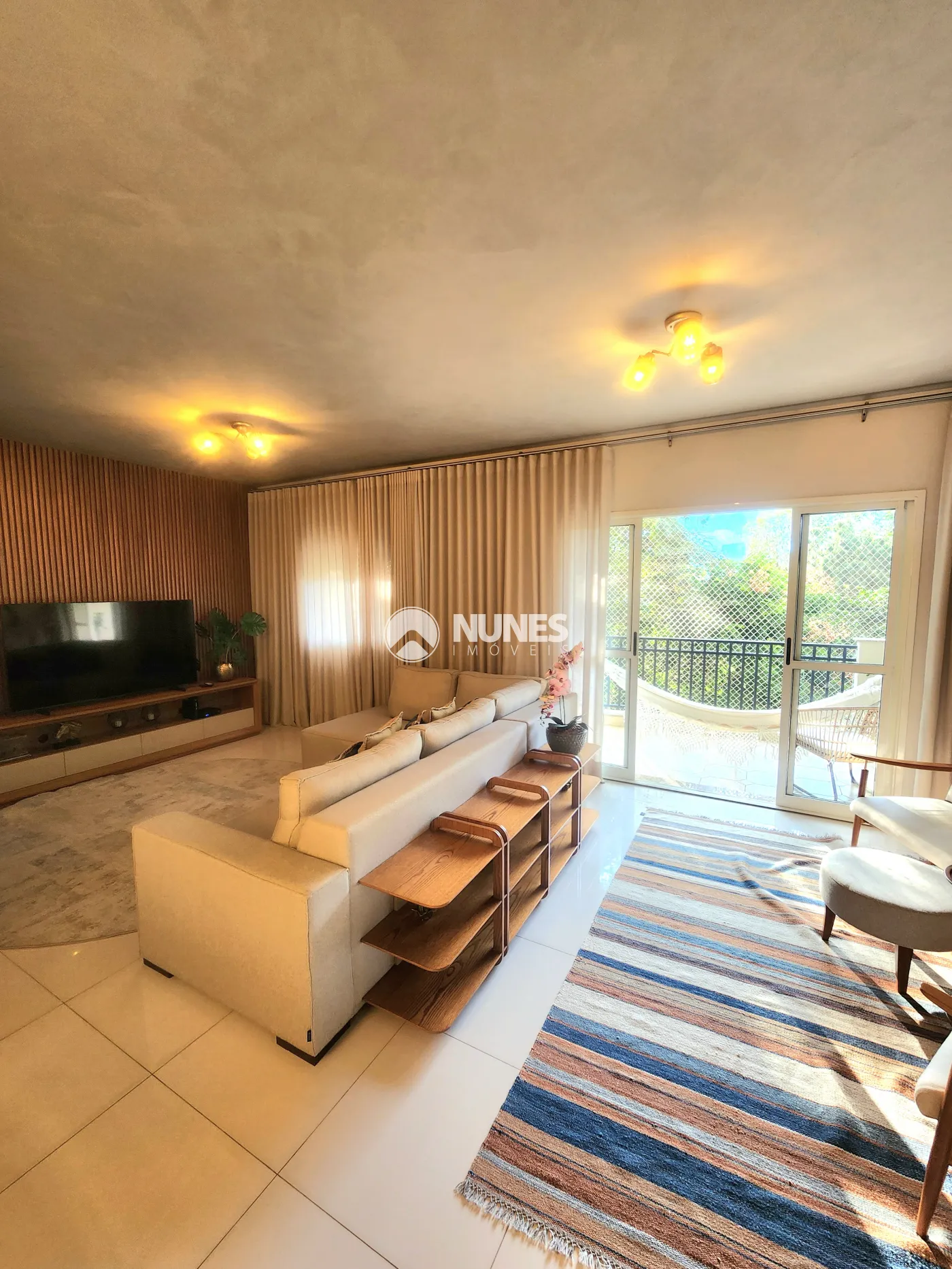 Alugar Apartamento / Padrão em Santana de Parnaíba R$ 8.800,00 - Foto 2