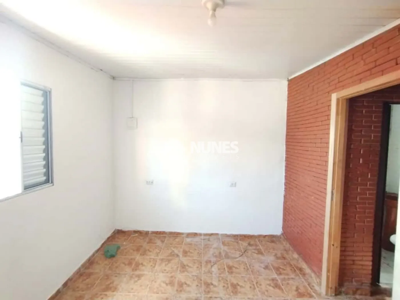 Alugar Apartamento / Kitnet em Carapicuíba R$ 800,00 - Foto 13