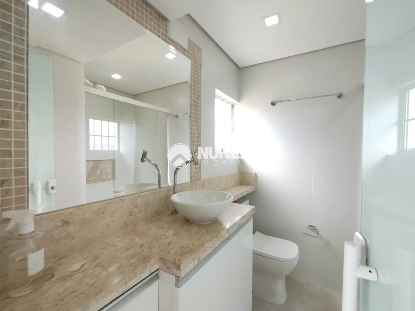 Alugar Casa / Assobradada em Jandira R$ 3.500,00 - Foto 15