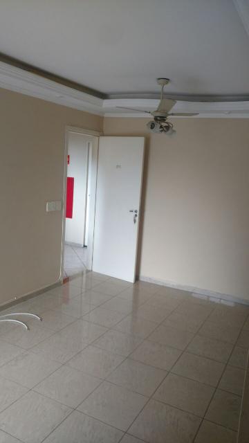 Alugar Apartamento / Padrão em Osasco. apenas R$ 900,00