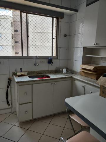 Apto reformado - 2 dormitórios com armários - Vaga de garagem demarcada - Vila Osasco!