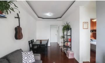 Lindo apartamento de 02 dormitórios com sacada.