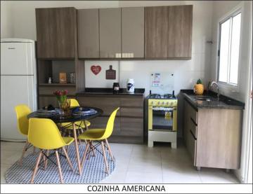 Alugar Casa / Cond.fechado em Cotia. apenas R$ 288.000,00