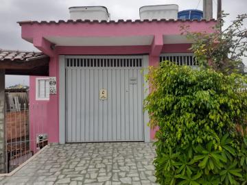 Alugar Casa / Assobradada em Carapicuíba. apenas R$ 900,00