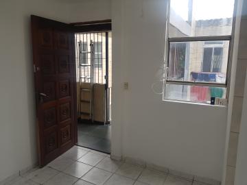 Apartamento na Cohab de 02 dormitórios.