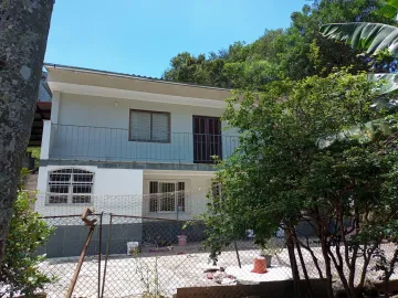 Casa pra renda Embu das Artes