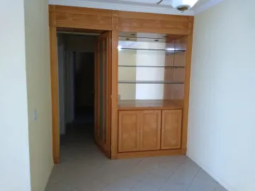 Ótimo apartamento 3 dorms sendo 1 súite ao lado da Matriz Sto Antonio