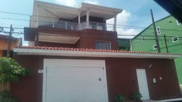 Linda Casa com 3 Suíte e 6 vagas de garagem