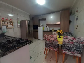 Ótima casa com 2 dorms e 3 vagas - Novo Osasco