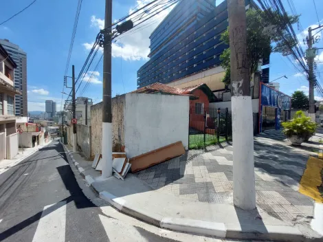 Ótimo terreno na Av Santo Antônio, em frente à Smart Burguer e perto da Padaria Pão do Parque