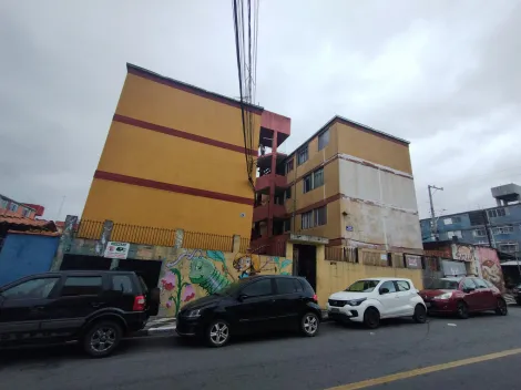 Apartamento na Cohab II - Rua Manaus - Com garagem