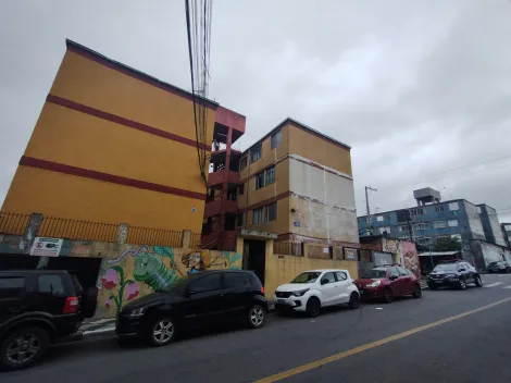Apartamento na Cohab II - Rua Manaus - Com garagem