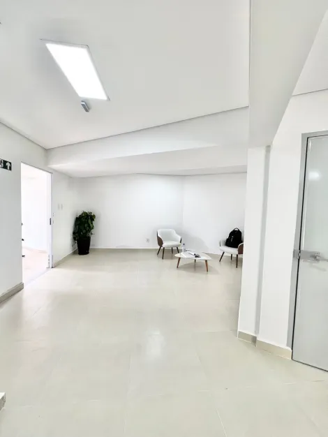 Apartamento Condomínio Spezia