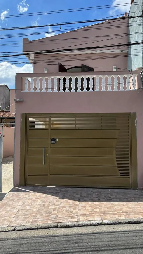 Casa assobradada com excelente localização