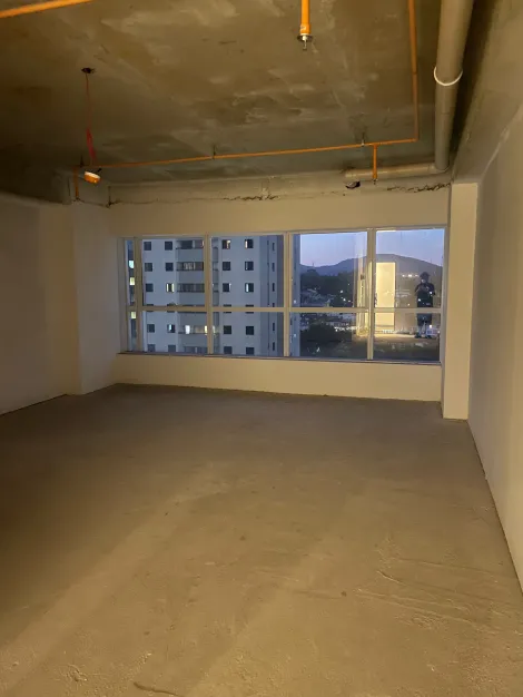 imagem 2 - Sala comercial com excelente localização imagem 2 - Sala comercial com excelente localização