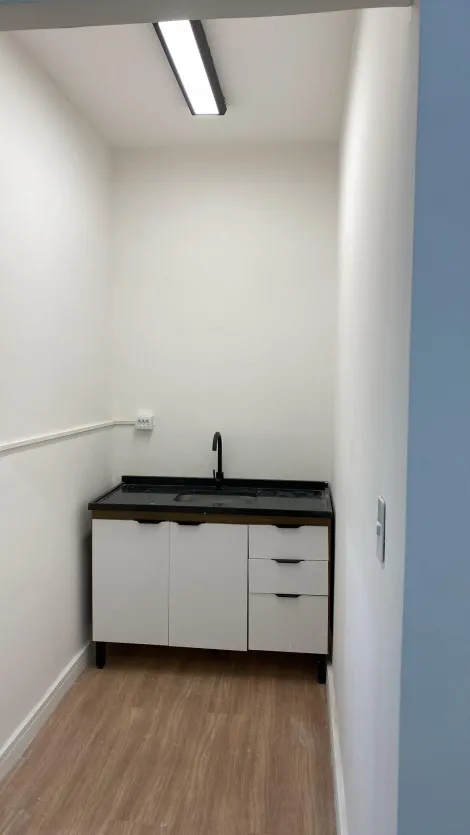 imagem 5 - Sala para locação no Centro Comercial em Alphaville - recém reformada imagem 5 - Sala para locação no Centro Comercial em Alphaville - recém reformada