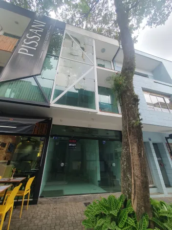 imagem 1 - Oportunidade! Loja comercial triplex no Centro Comercial de Alphaville imagem 1 - Oportunidade! Loja comercial triplex no Centro Comercial de Alphaville
